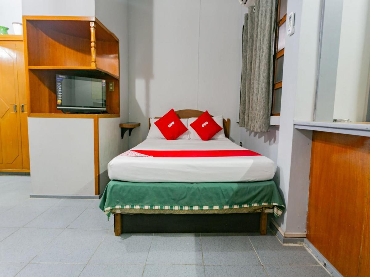 מנילה Oyo 722 Slouch Hat Inn מראה חיצוני תמונה